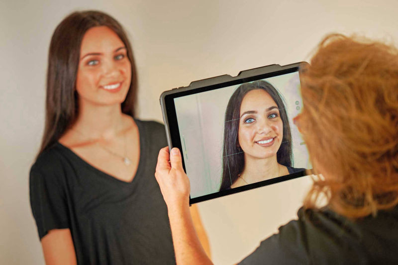 Gratis-Testeneers-Anprobe